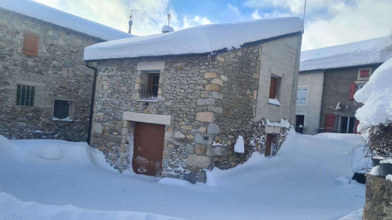 Grange De Caractere En Pierre Al Badiu Apartment La Llagonne Exterior photo