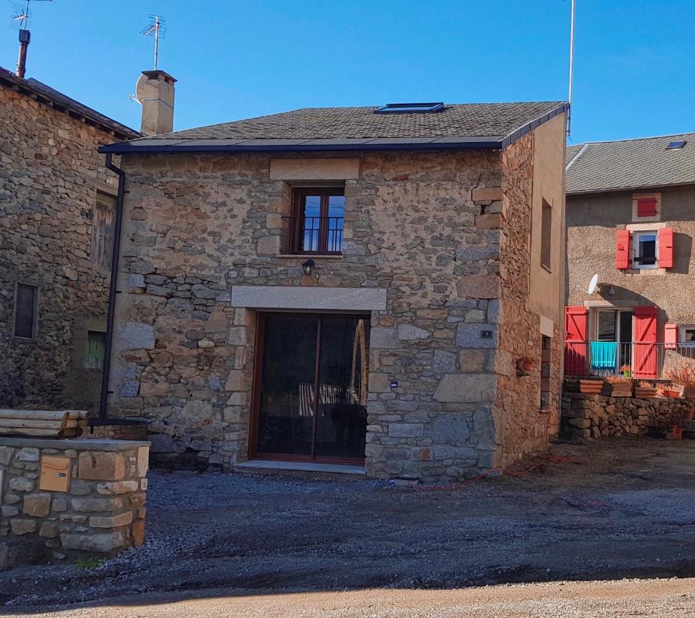 Grange De Caractere En Pierre Al Badiu Apartment La Llagonne Exterior photo